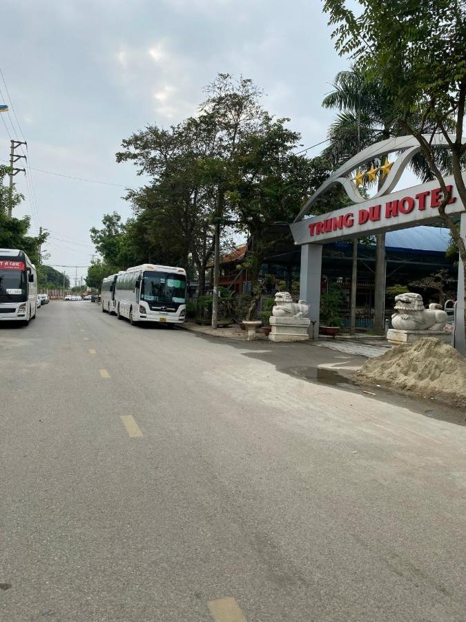 Trung Du Hotel Vinh Yen Esterno foto