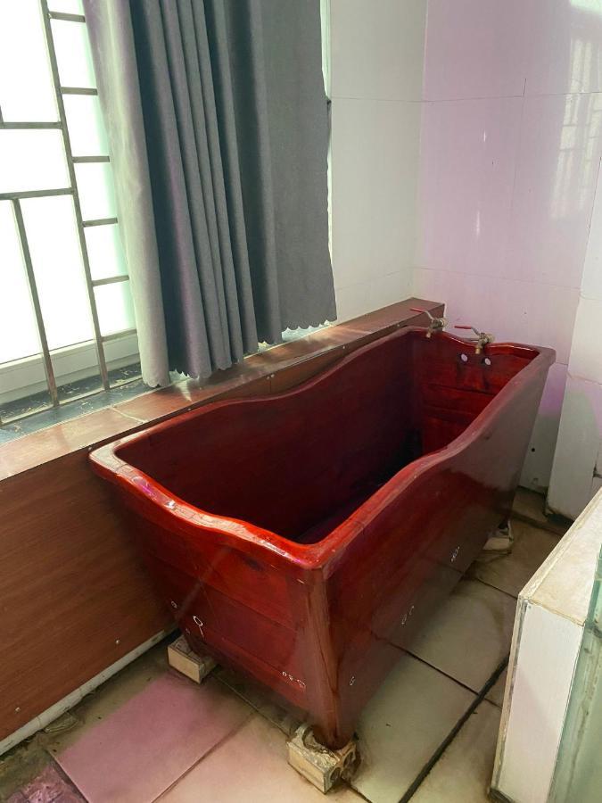 Trung Du Hotel Vinh Yen Esterno foto