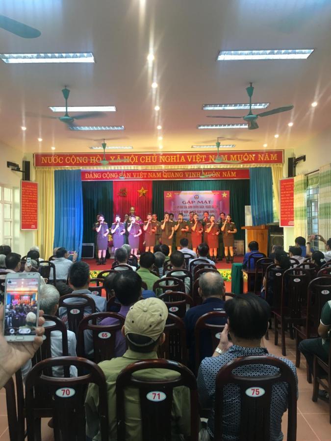 Trung Du Hotel Vinh Yen Esterno foto